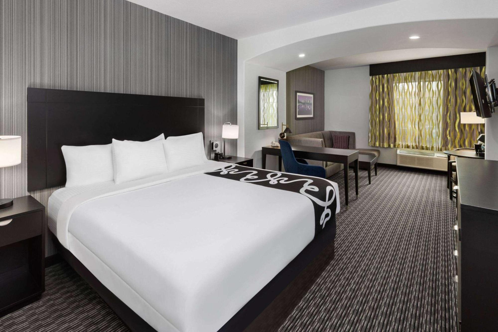 La Quinta by Wyndham Austin - Cedar Park Hotel Bagian luar foto