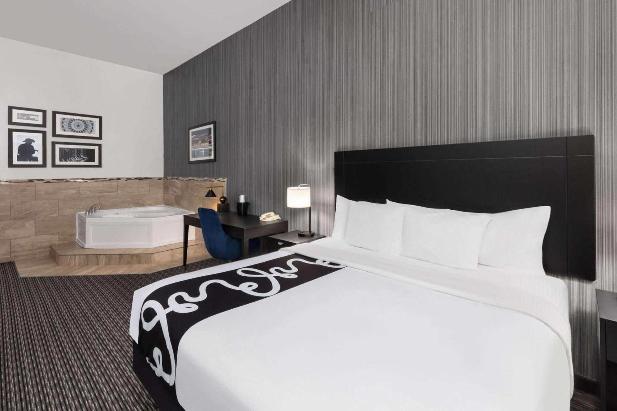 La Quinta by Wyndham Austin - Cedar Park Hotel Bagian luar foto