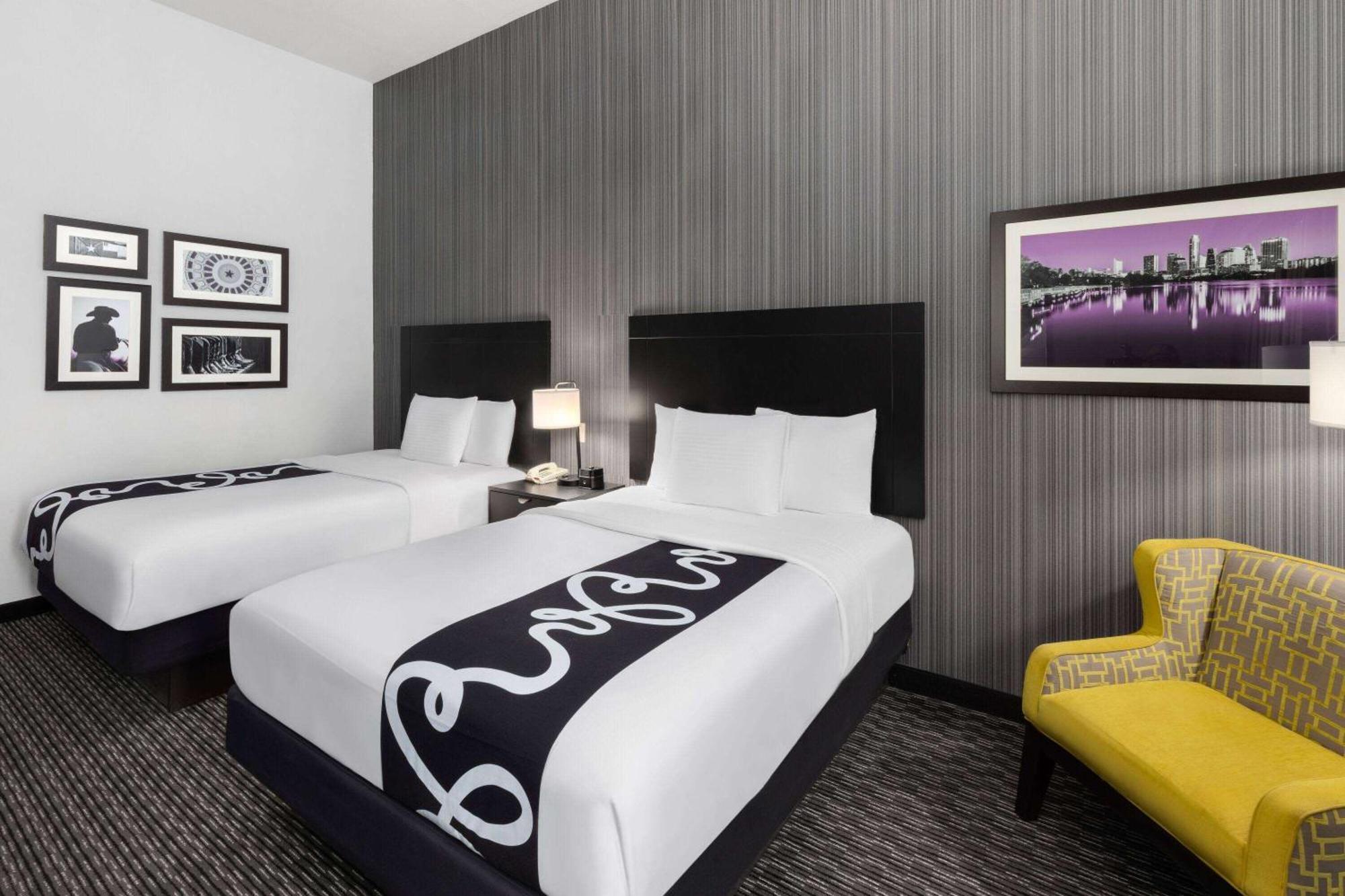La Quinta by Wyndham Austin - Cedar Park Hotel Bagian luar foto