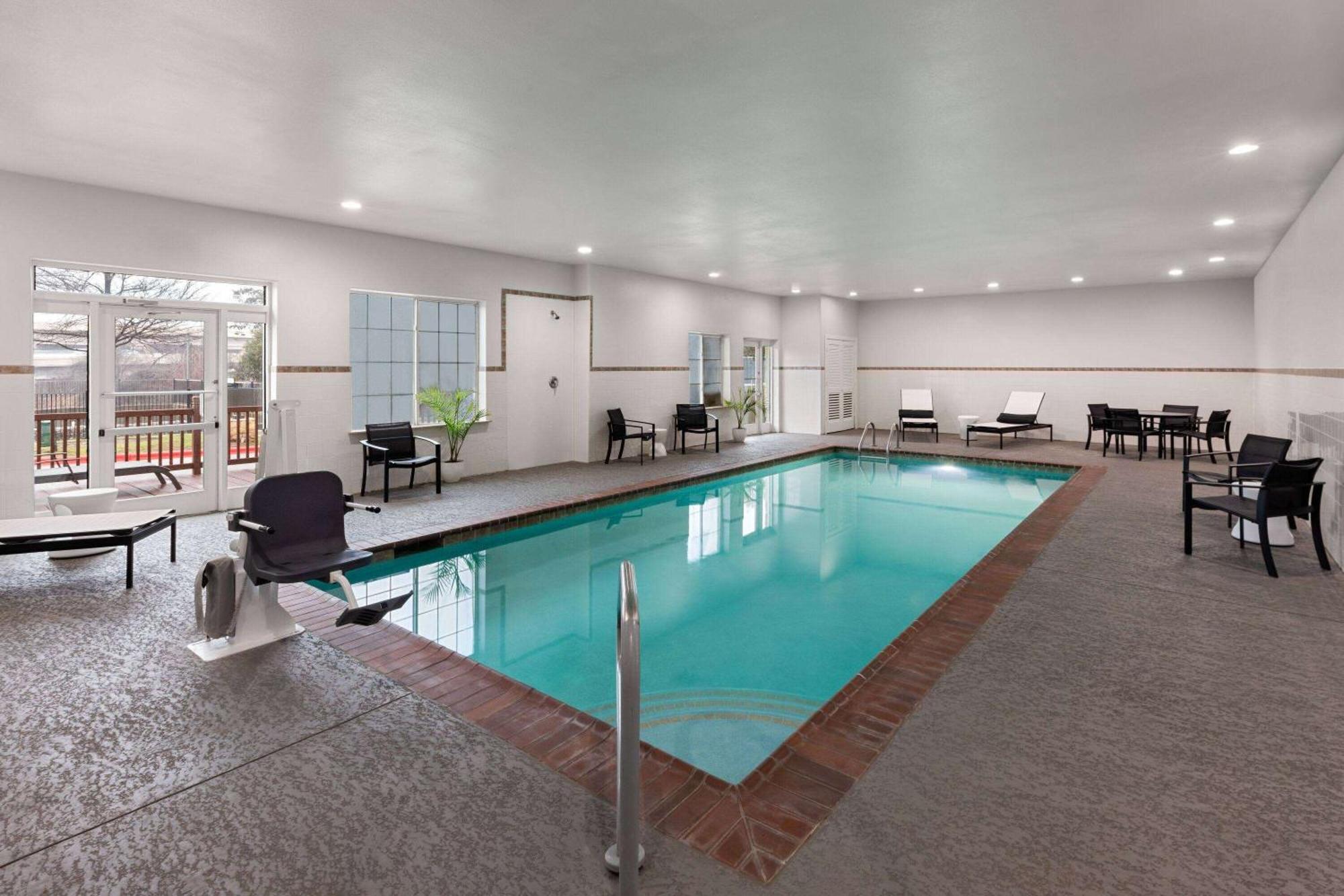 La Quinta by Wyndham Austin - Cedar Park Hotel Bagian luar foto