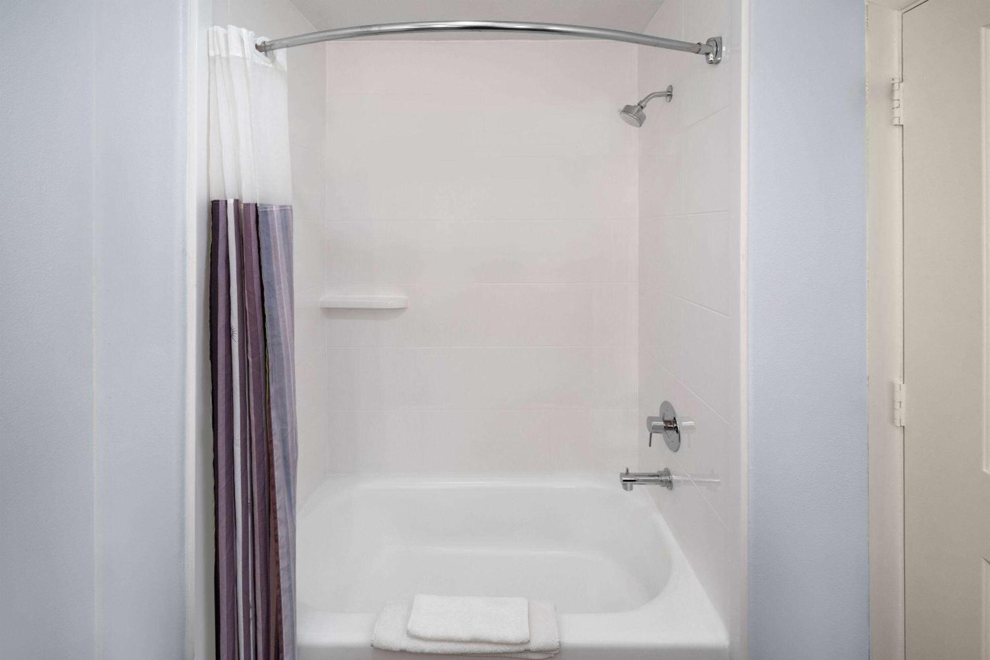 La Quinta by Wyndham Austin - Cedar Park Hotel Bagian luar foto