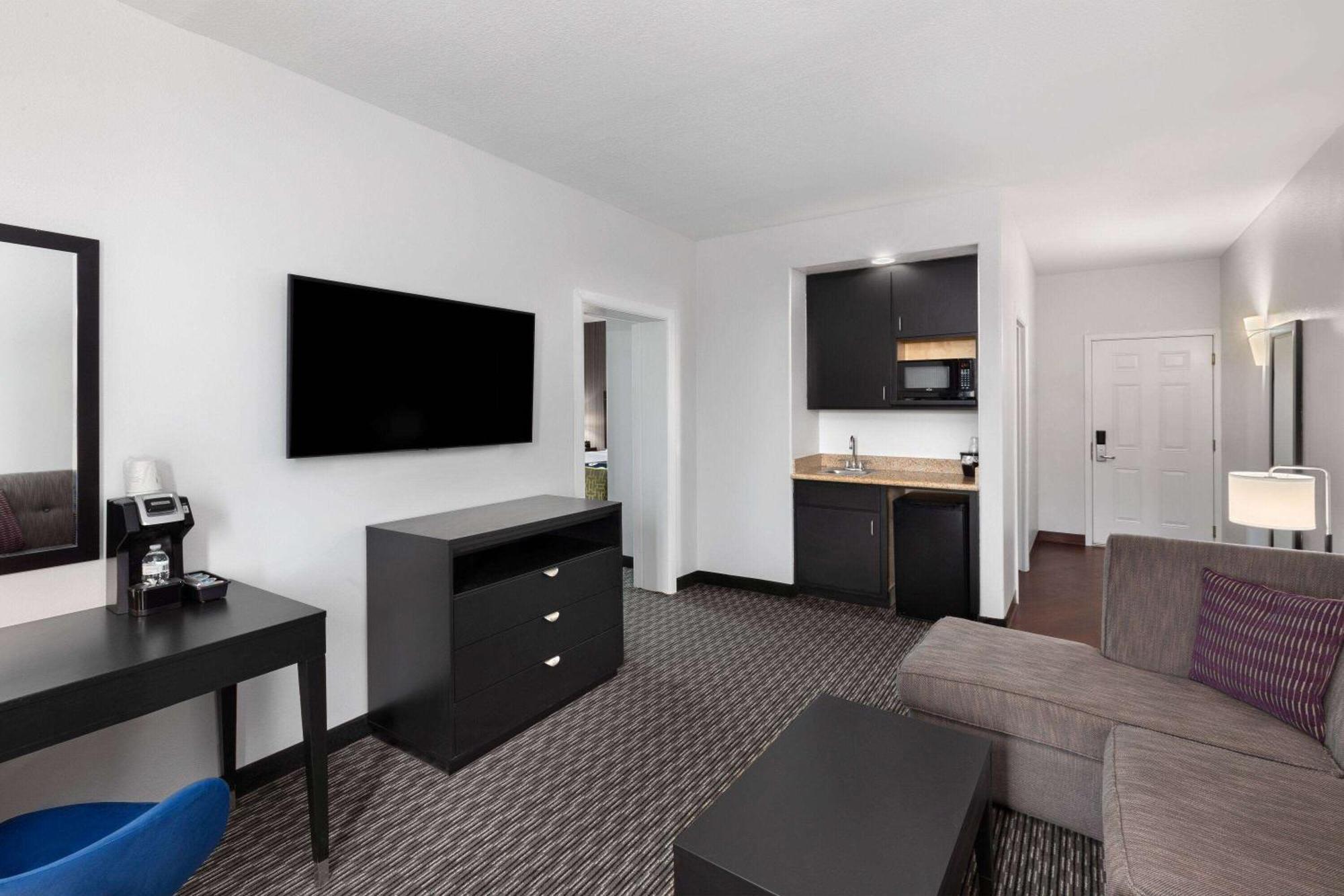La Quinta by Wyndham Austin - Cedar Park Hotel Bagian luar foto